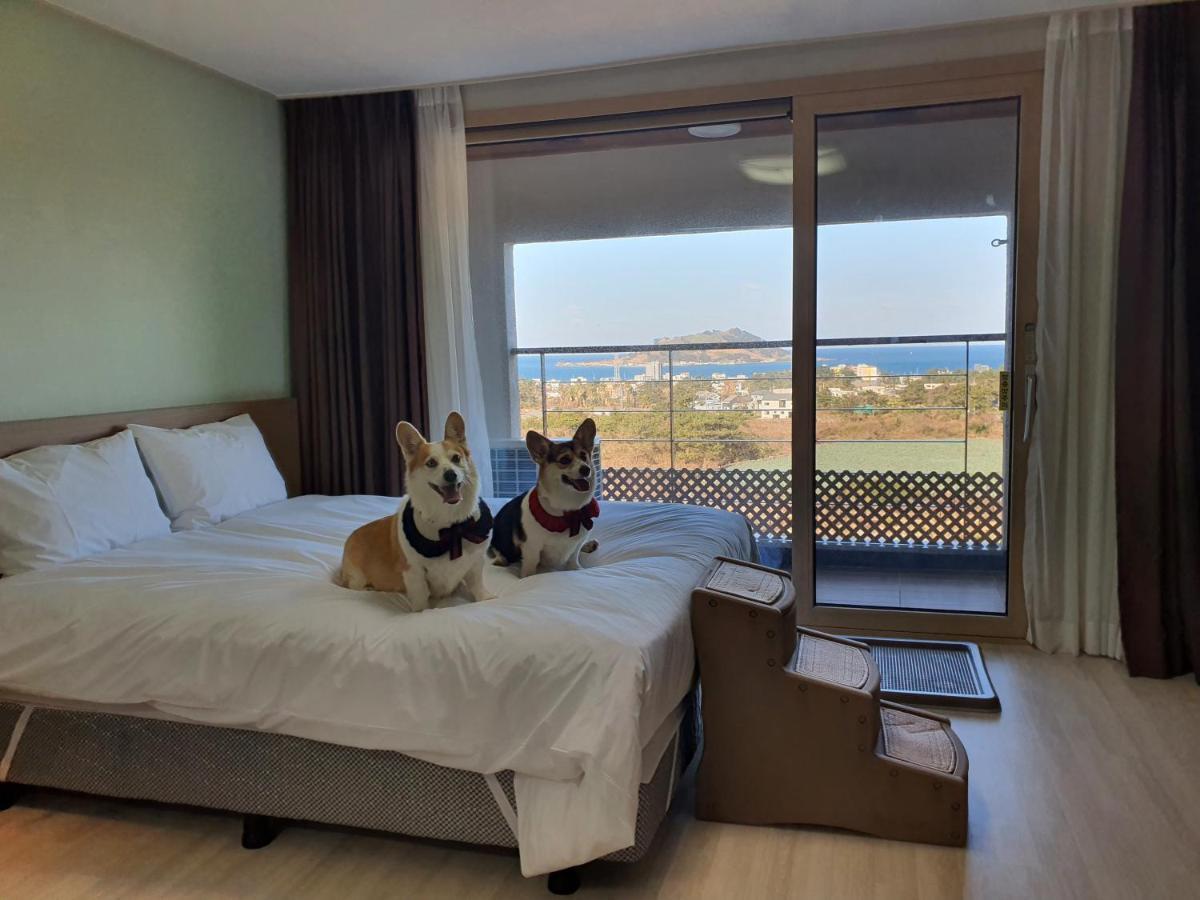 Hi Jeju Hotel Екстериор снимка