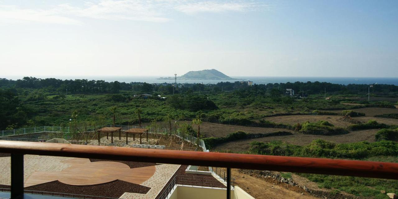 Hi Jeju Hotel Екстериор снимка