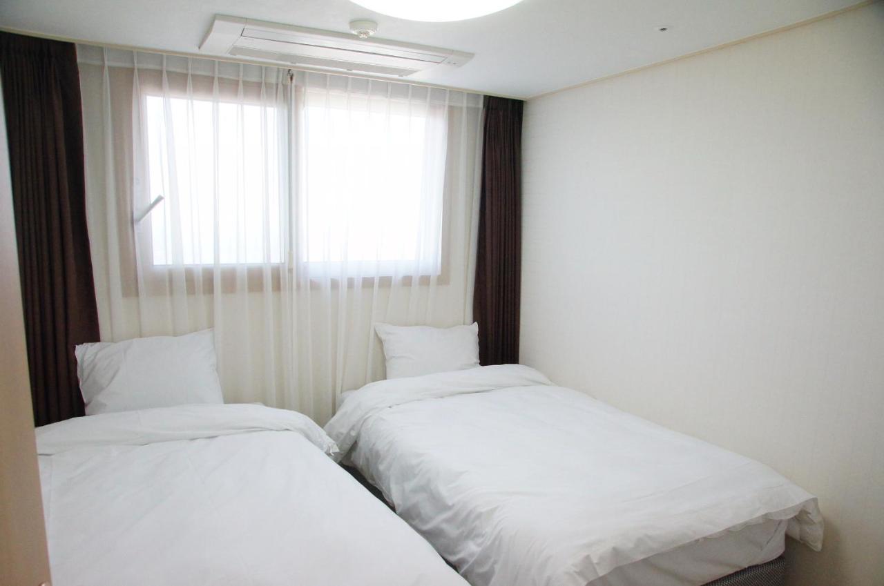Hi Jeju Hotel Екстериор снимка