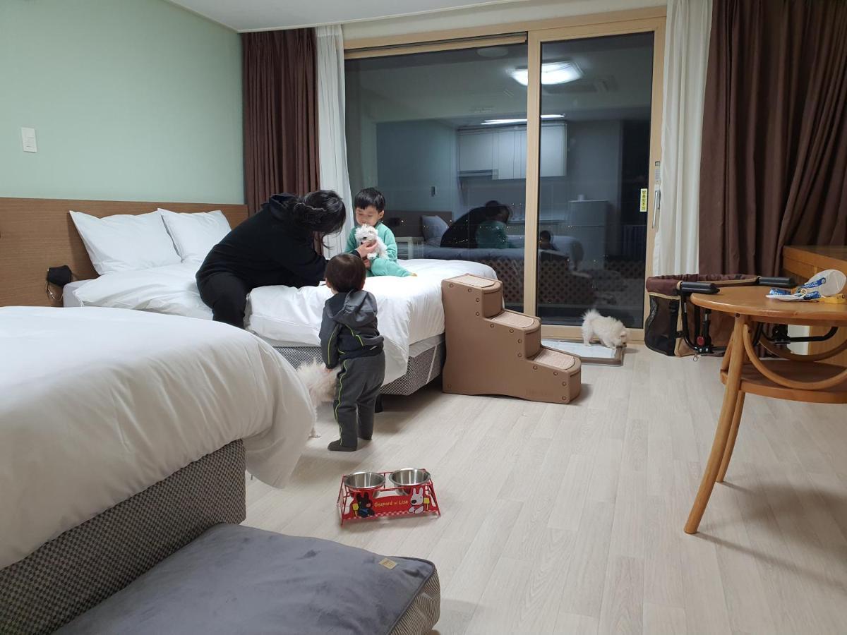 Hi Jeju Hotel Екстериор снимка